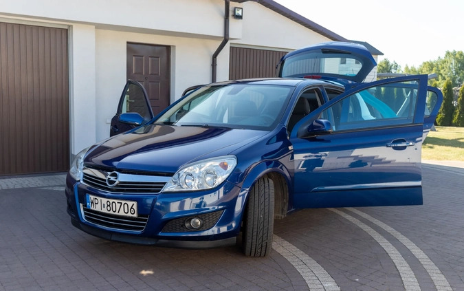 Opel Astra cena 14700 przebieg: 210000, rok produkcji 2008 z Łomża małe 211